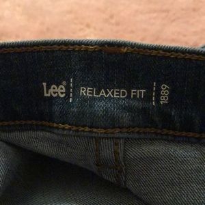 Women’s 18 medium Lee relaxed fit jeans